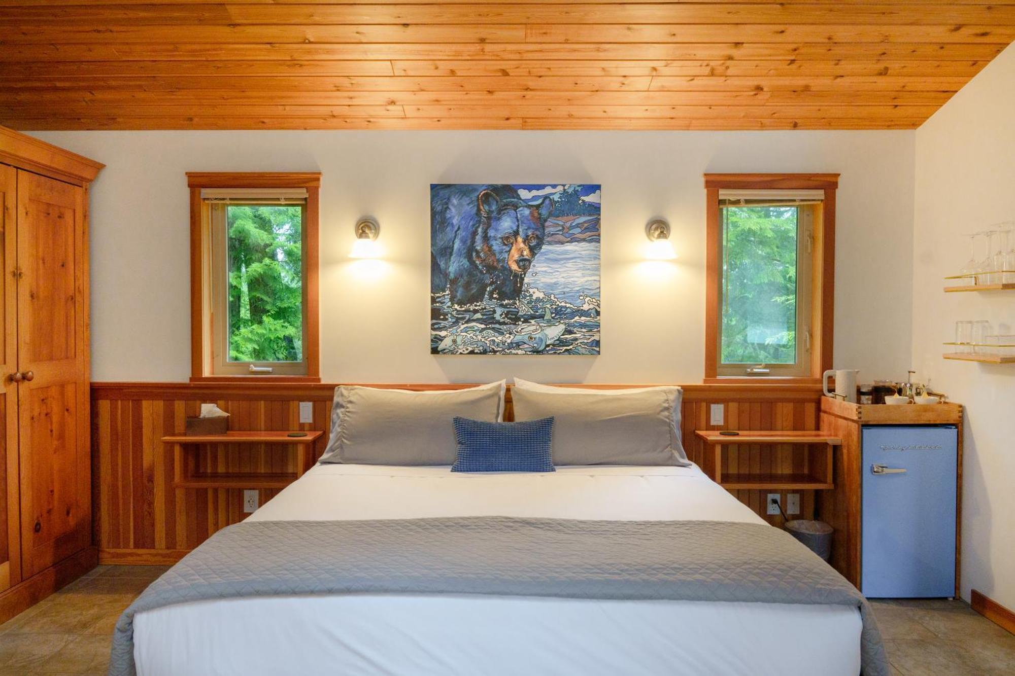 Snug Harbour Inn Ucluelet Exterior photo