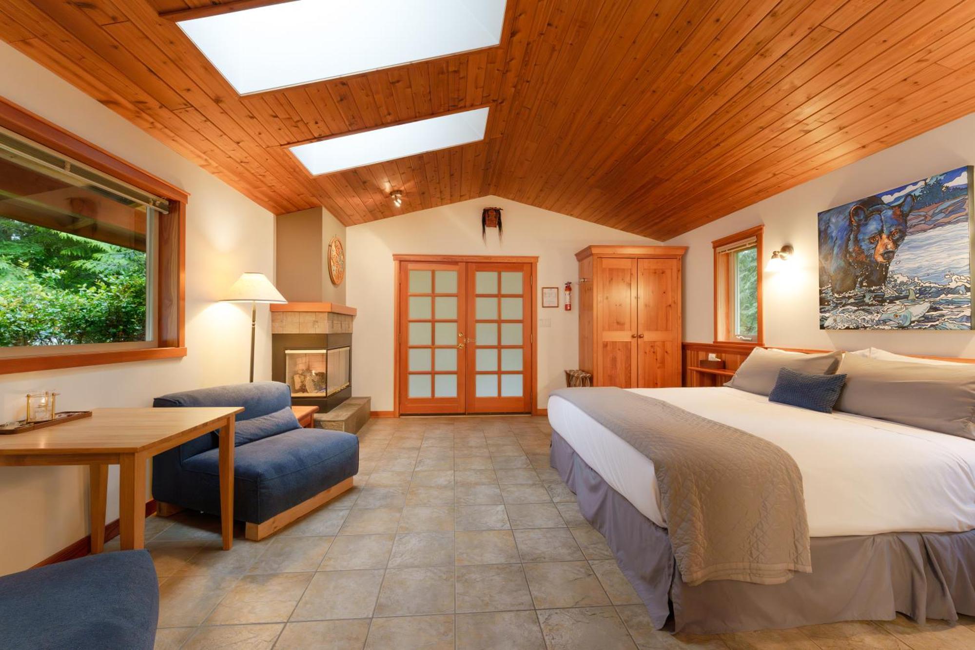 Snug Harbour Inn Ucluelet Exterior photo