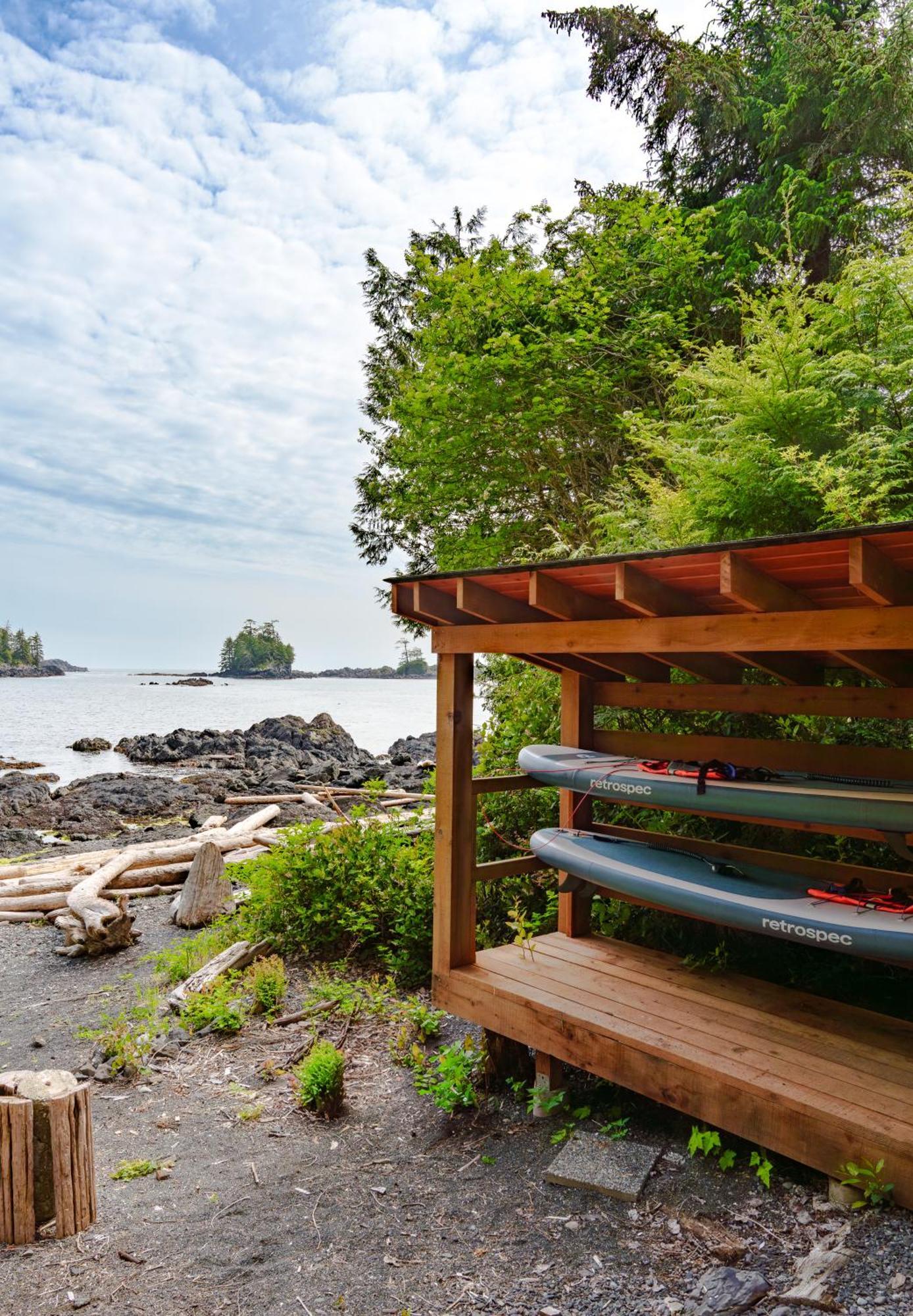 Snug Harbour Inn Ucluelet Exterior photo